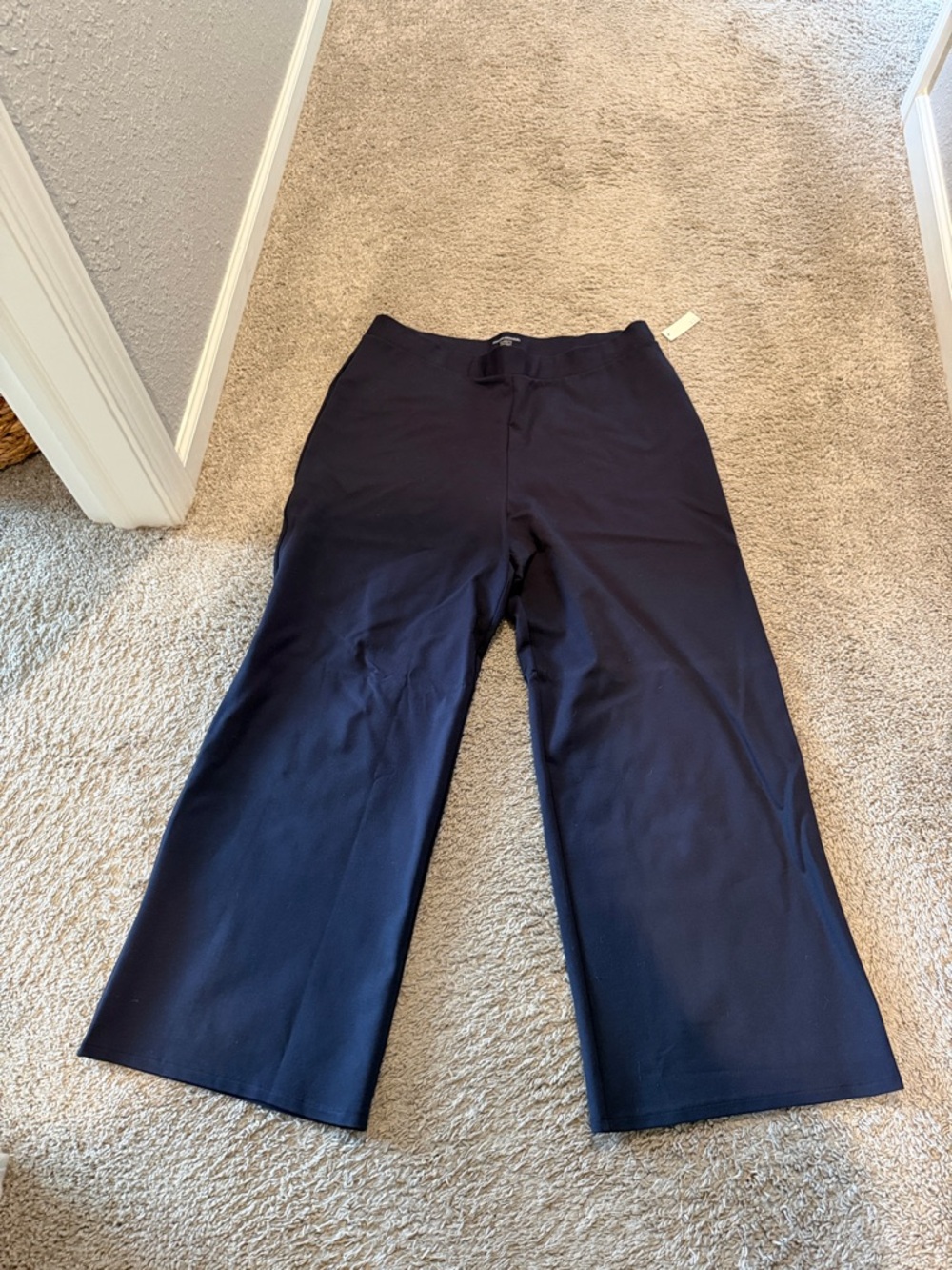 Amazon Essentials Women's Navy Blue Wide Leg Pull-on Pants — XL